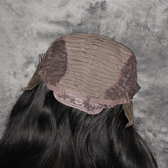 22" Long Straight Wig Color 1 - Picture 5 of 7